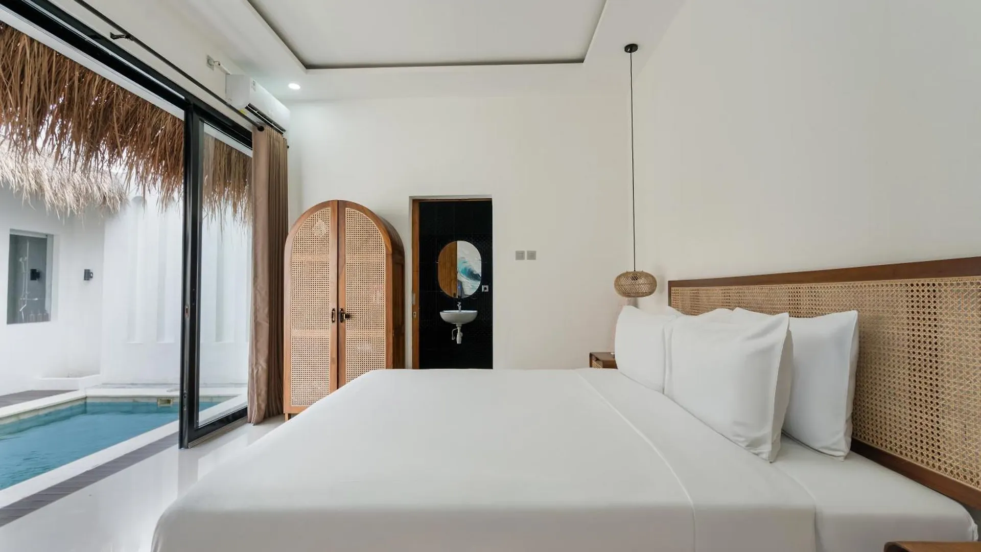 Queen Villa D1 By Betterplace Seminyak  Seminyak (Bali)
