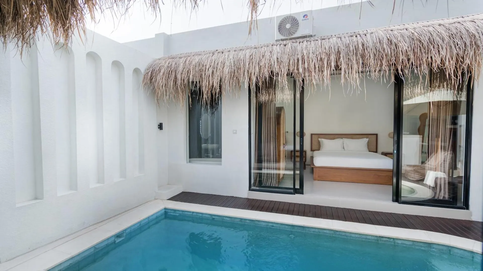 Queen Villa D1 By Betterplace Seminyak  Indonesia